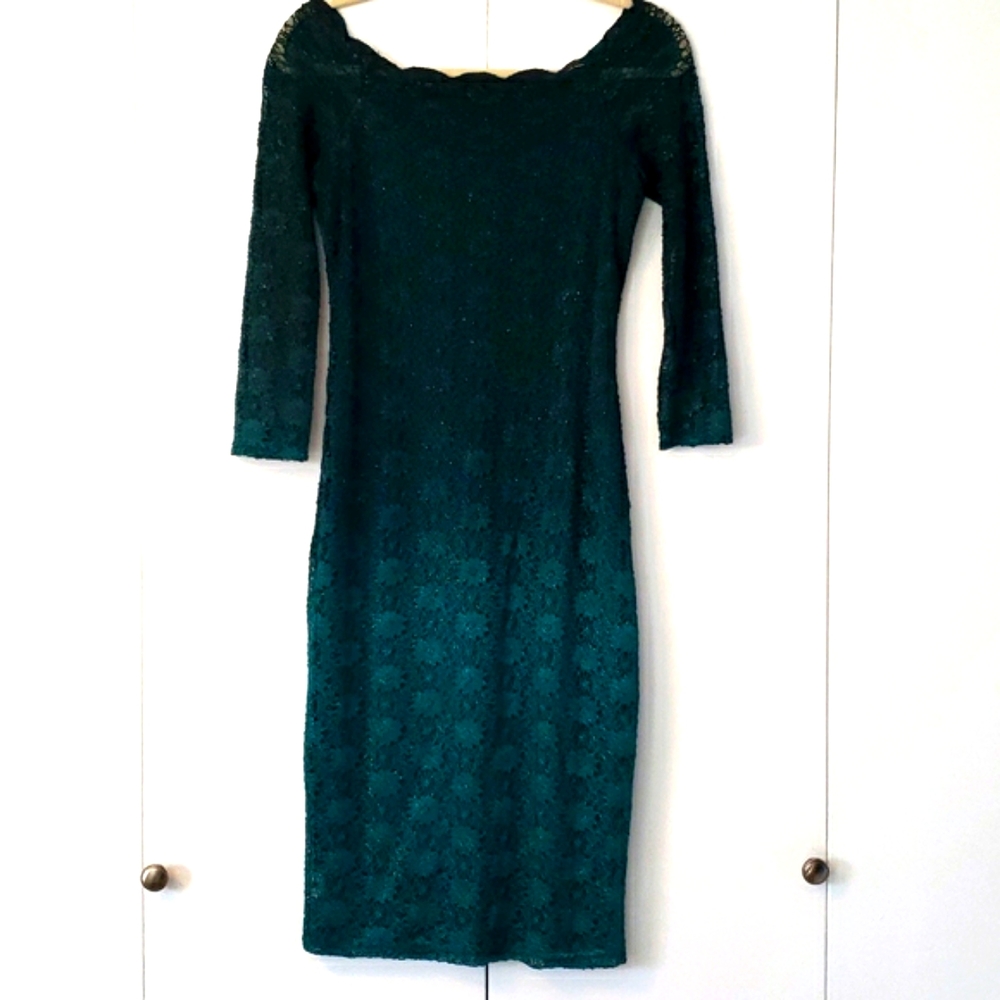 Onyx Nite Green Holiday Dress size 6